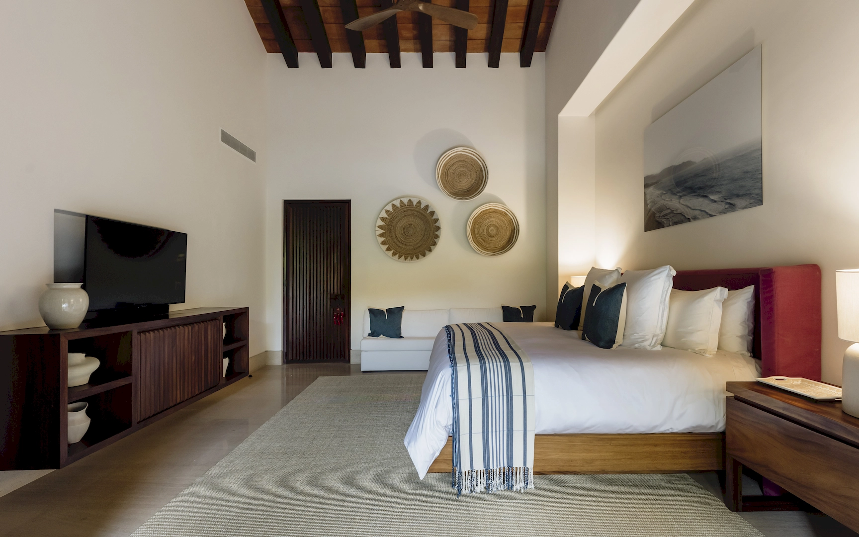 2024-12-12 - Casa Entre Rocas - Vivre Luxury Films-85